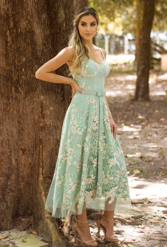 vestido midi ou macacão casamento dia