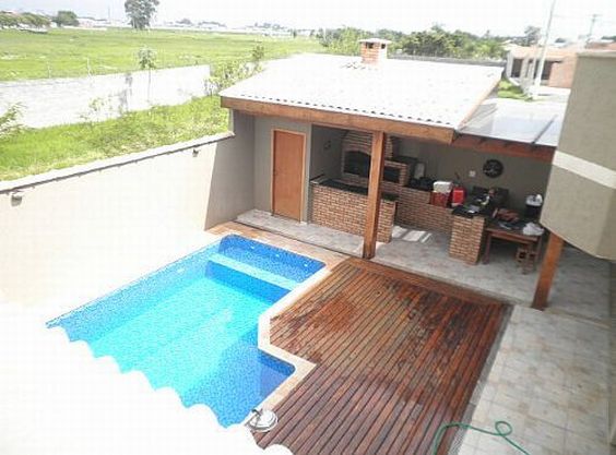 plantas para quintal com piscina