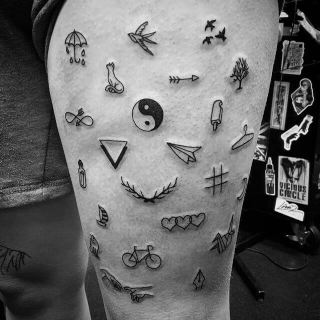 tatuagem minimalista coração