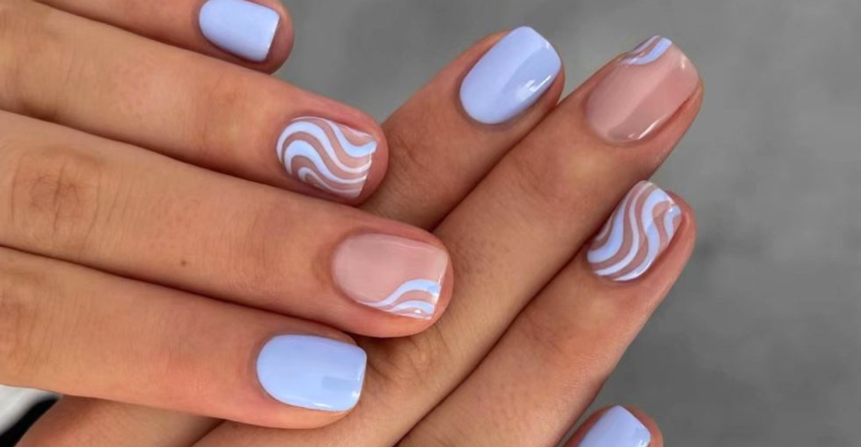 unhas curtas com acabamento cromado
