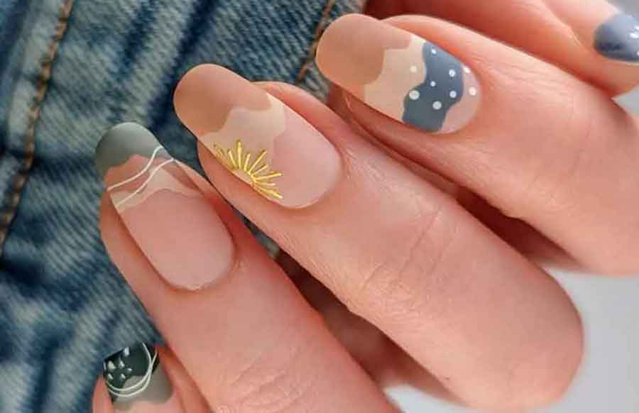 Unhas em gel com efeito Aura