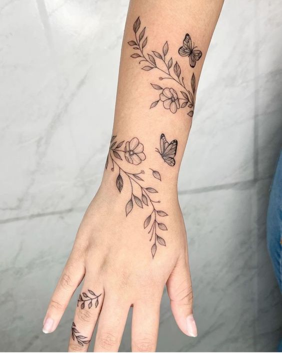 tatuagem fine line ou pontilhismo para braço feminino