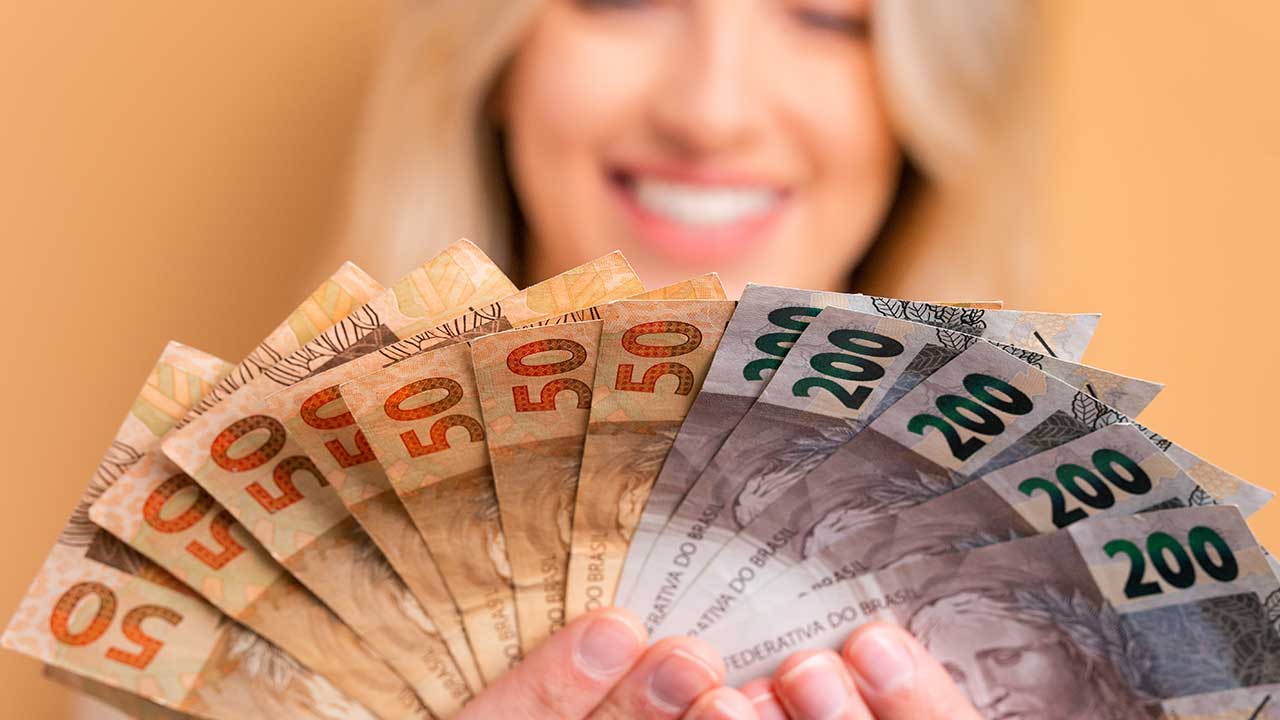 impacto mercurio retrogrado nas finanças