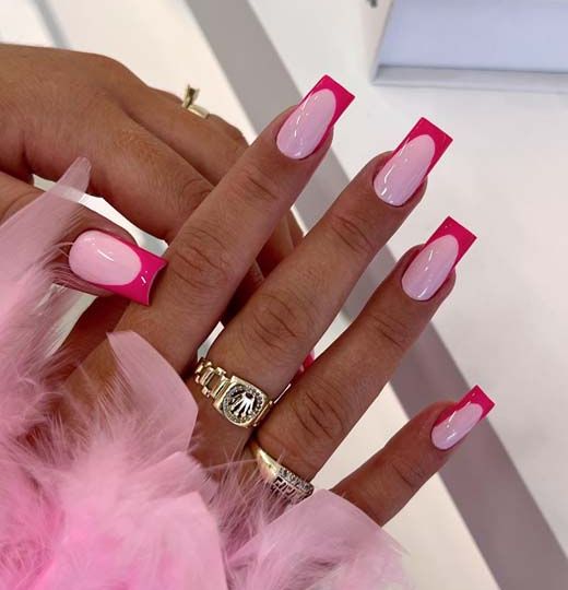 Os Melhores Esmaltes Rosa Neon para o Verão 2026