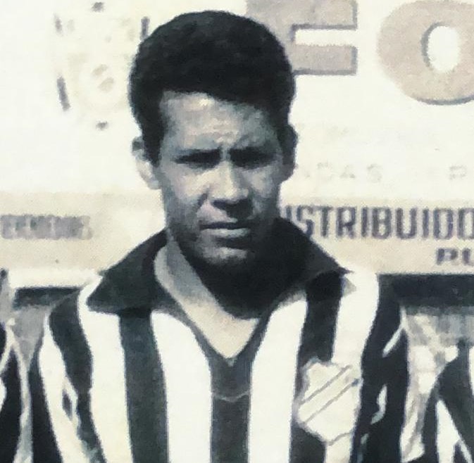 jogadores de futebol brasileiros com b