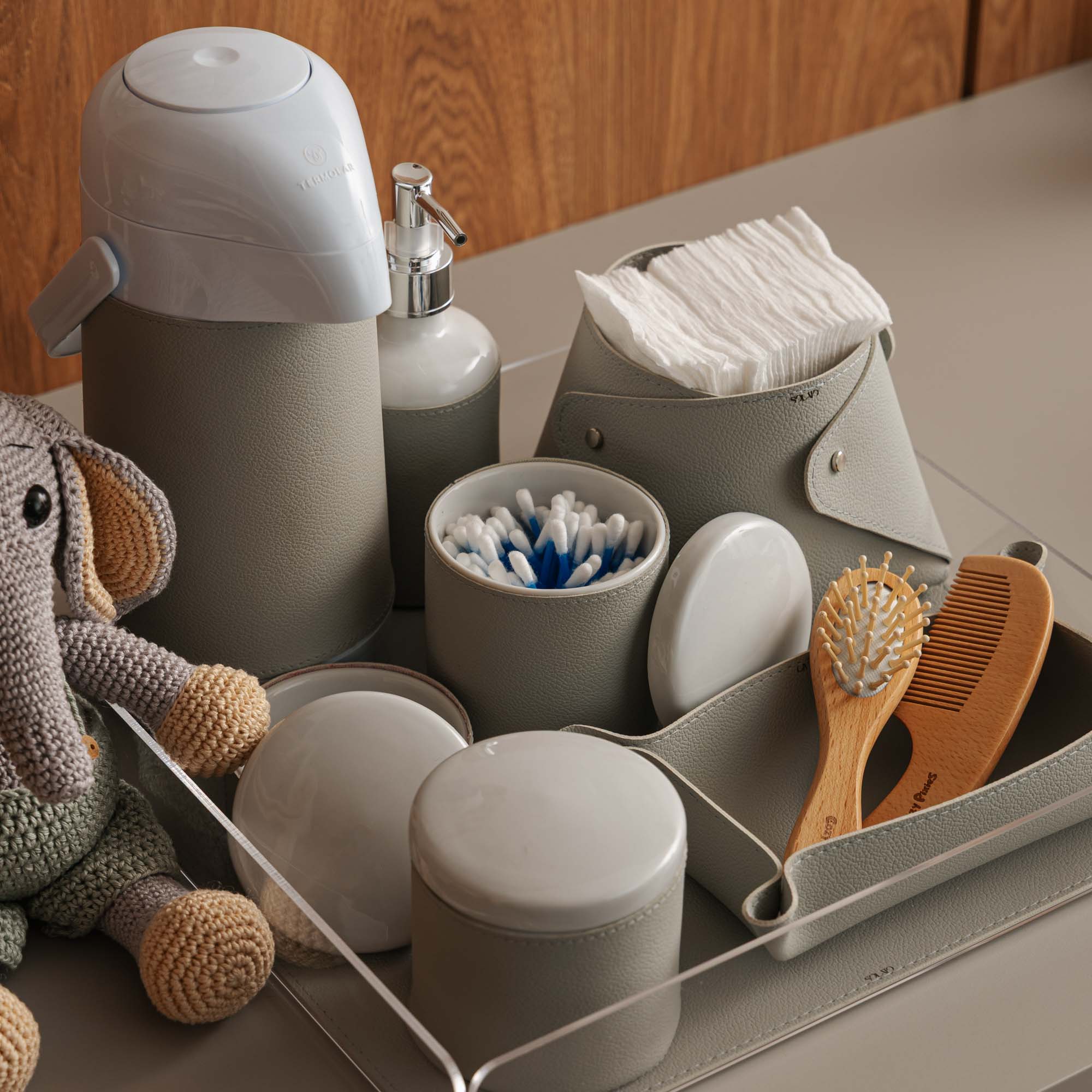 Kit higiene bebê porcelana com dispensador de sabonete líquido