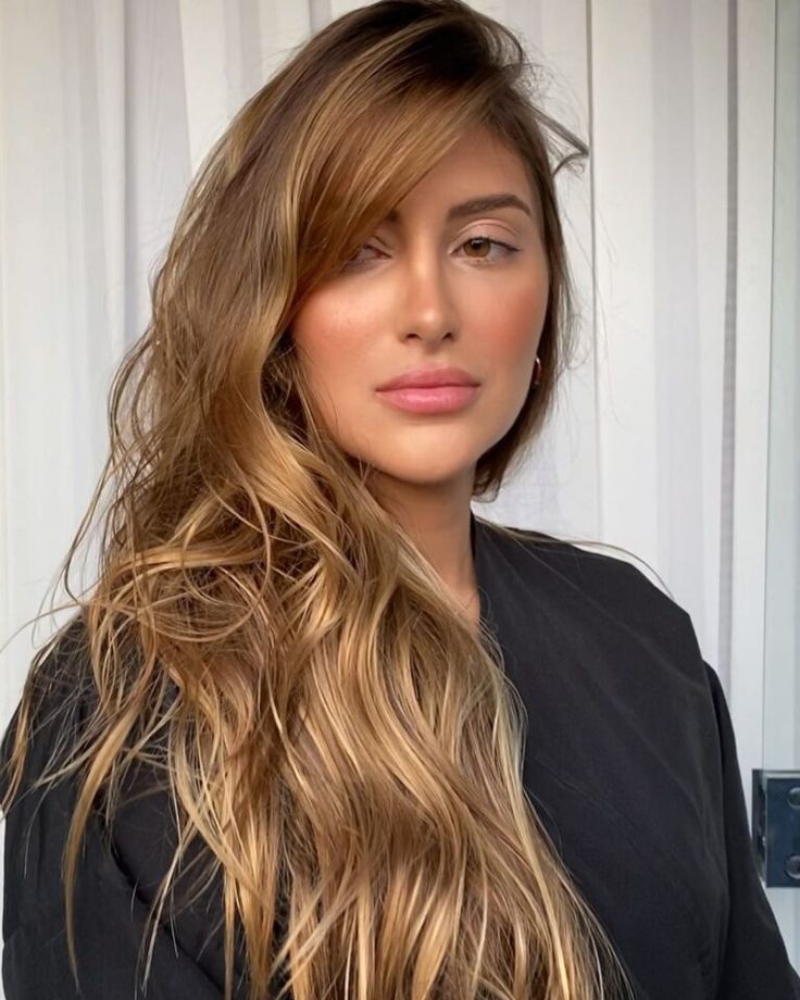 Loiro Mel Dourado: O Guia Completo para um Visual Iluminado e Natural