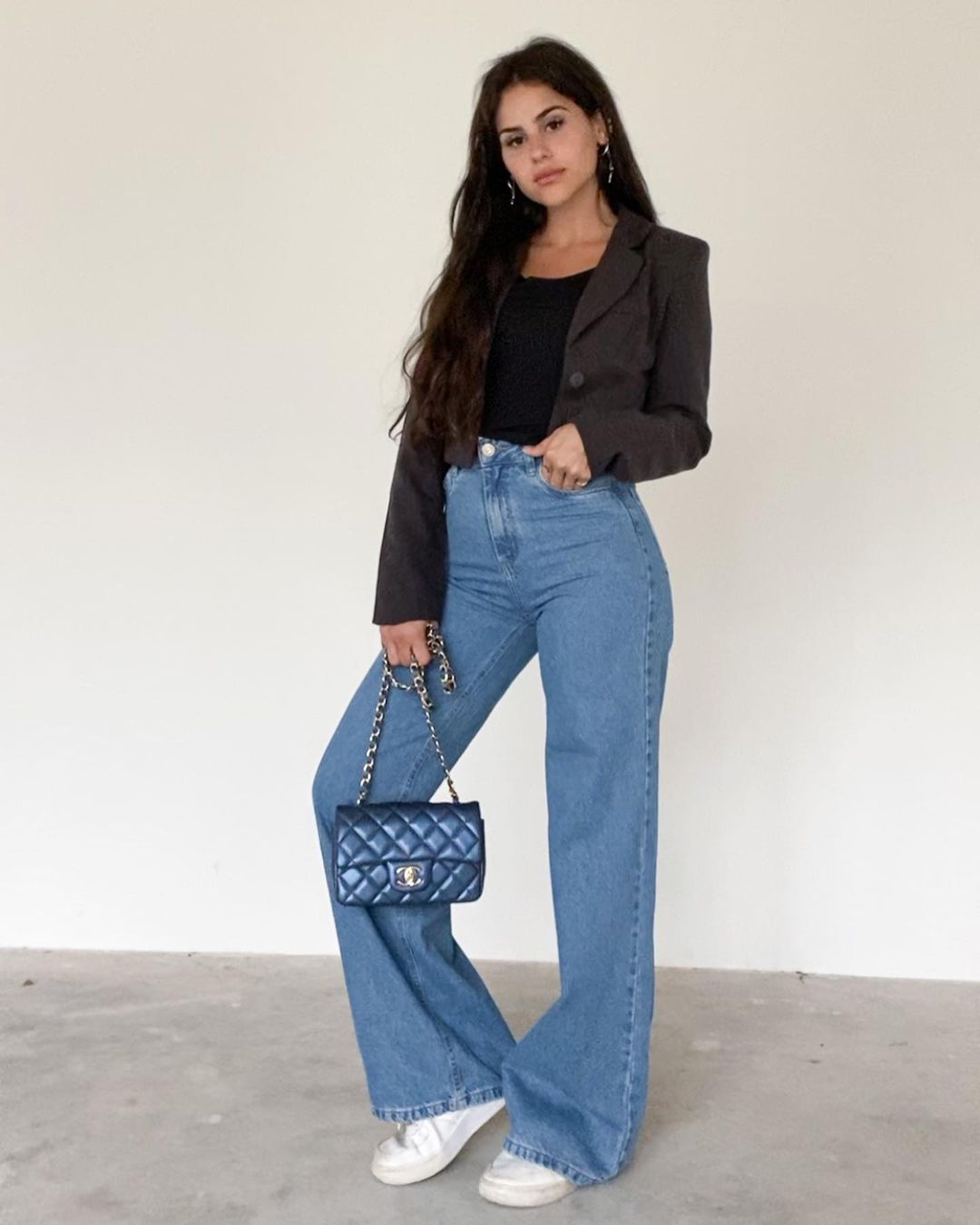 inspiração look calça jeans larga feminina