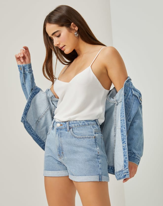 como usar short jeans com blazer para trabalho casual