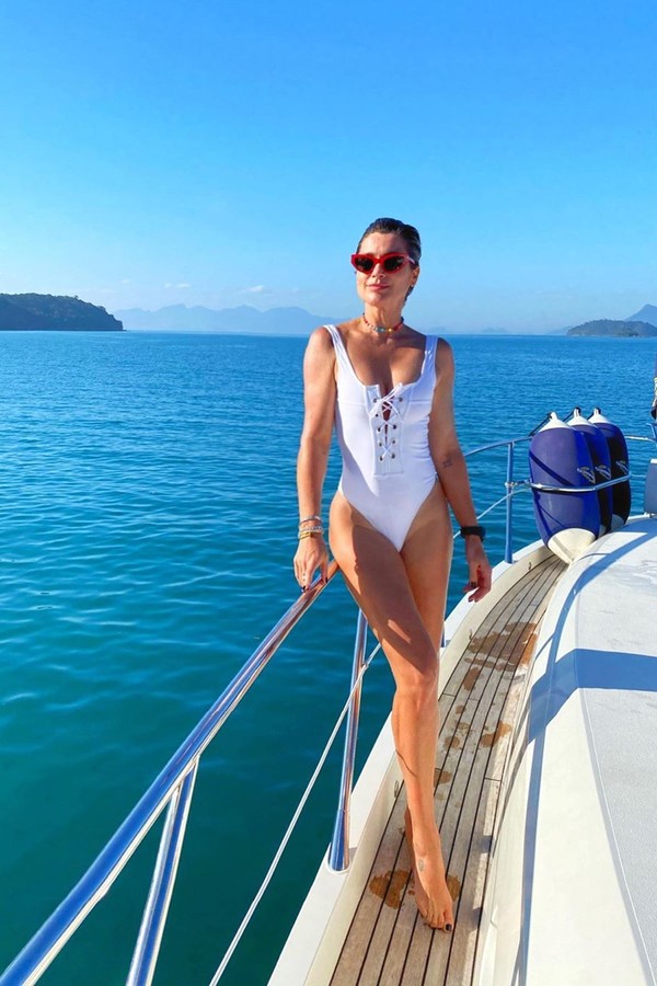 Tendências de Verão 2025/2026: Cores e Estilos para Brilhar na Lancha