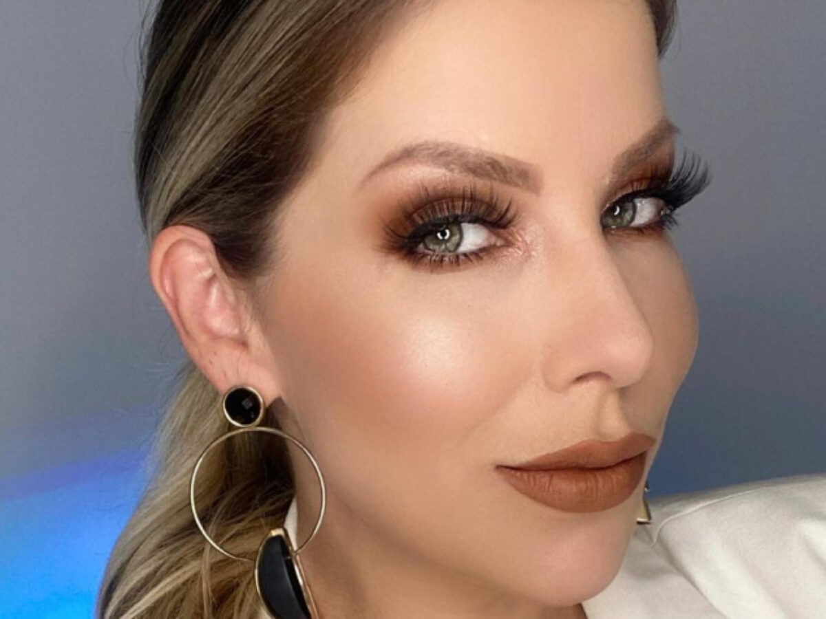 O Segredo da Pele Iluminada para Complementar sua Make Marrom e Dourada