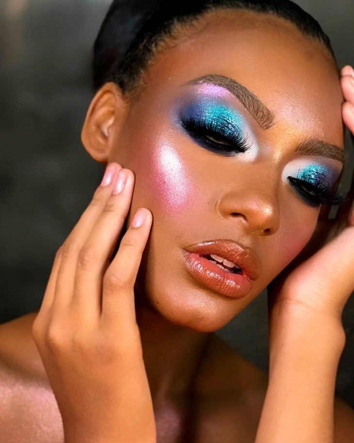 maquiagem azul para olhos verdes