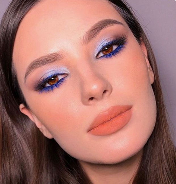 maquiagem azul para olhos azuis