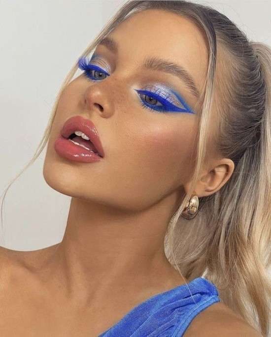 maquiagem azul com sombra