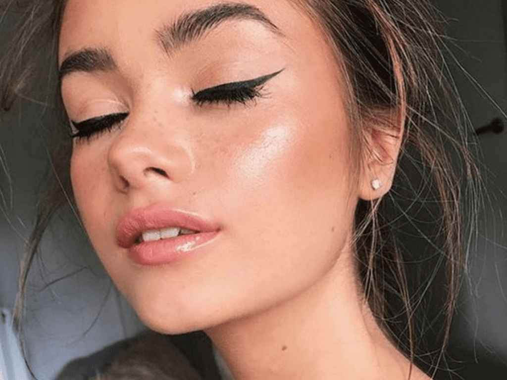 Tendências de maquiagem para casamentos em 2024/2025