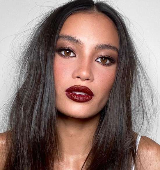 Maquiagem Boca Vinho