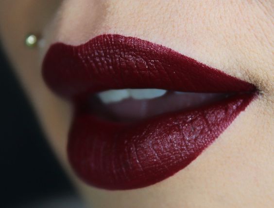 Maquiagem Boca Vinho