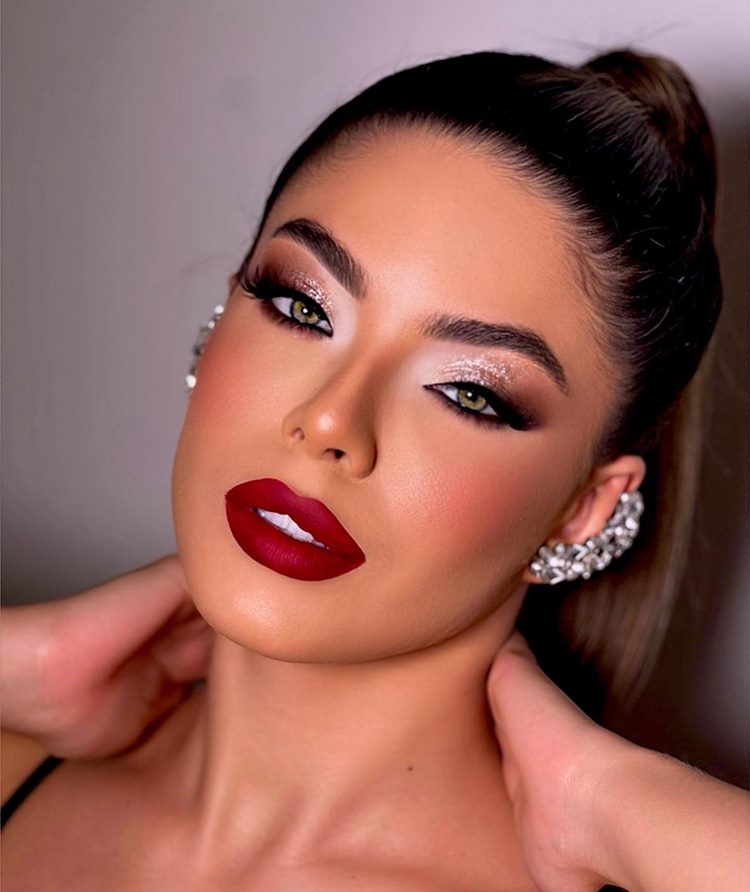 Maquiagem Boca Vinho