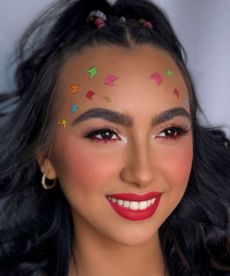 maquiagem para festa de dia vs noite qual escolher