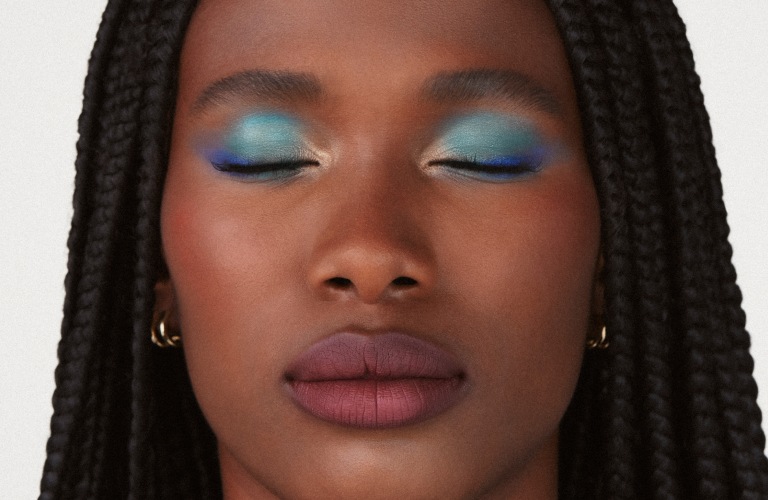 Maquiagem Para Olhos Separados