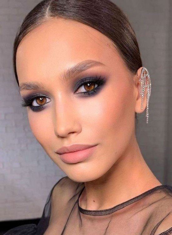 quanto custa maquiagem para vestido vermelho