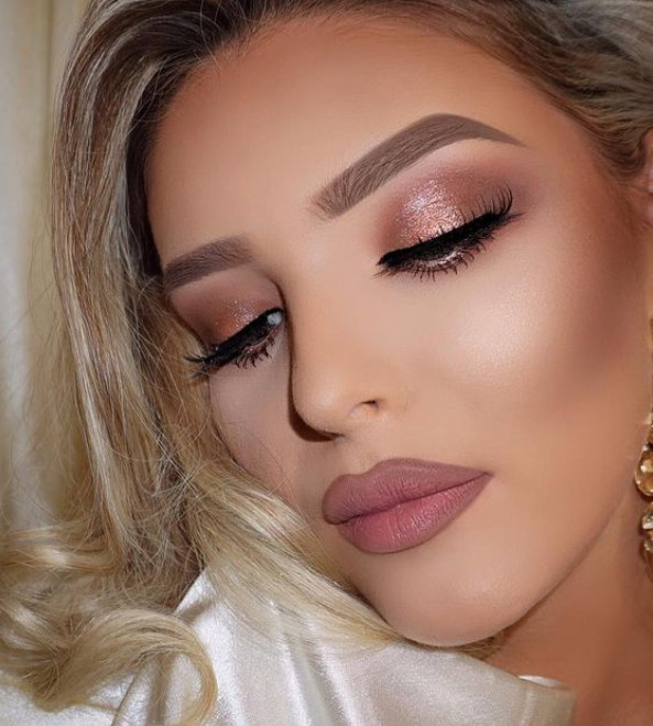 erros comuns maquiagem vestido vermelho