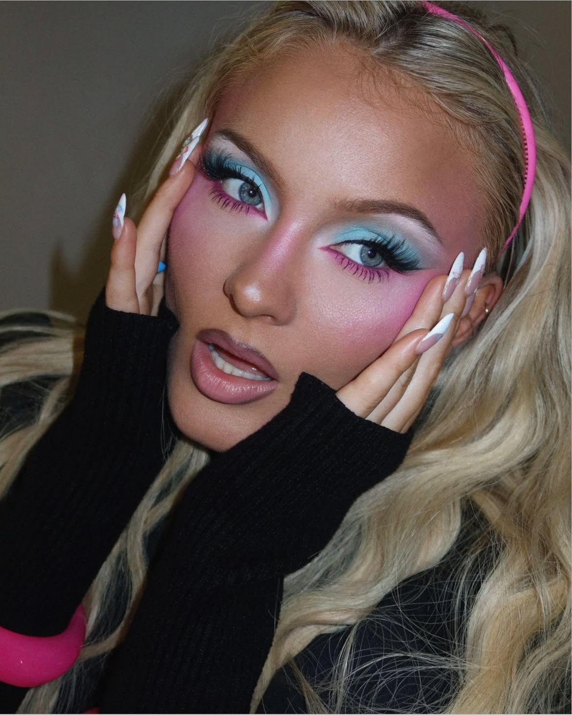 Maquiagem de Luxo vs. Maquiagem Acessível: Qual a Melhor Escolha?