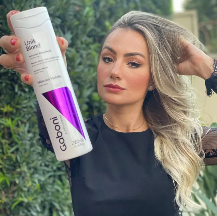 quanto custa fazer loiro escuro natural no salão