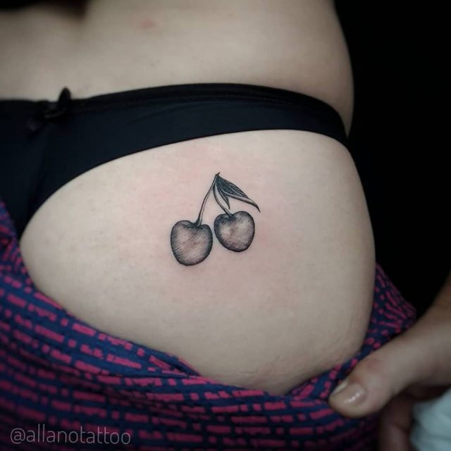 tatuagem bumbum pequena ou grande qual escolher