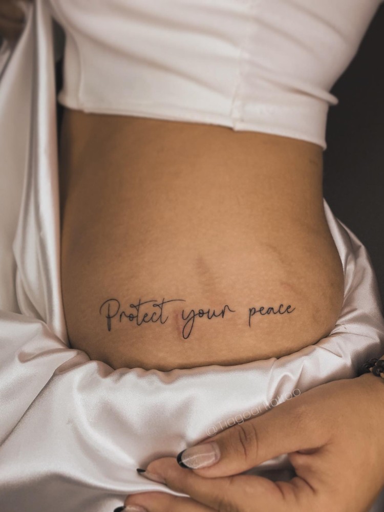 quanto custa tatuagem costas feminina grande