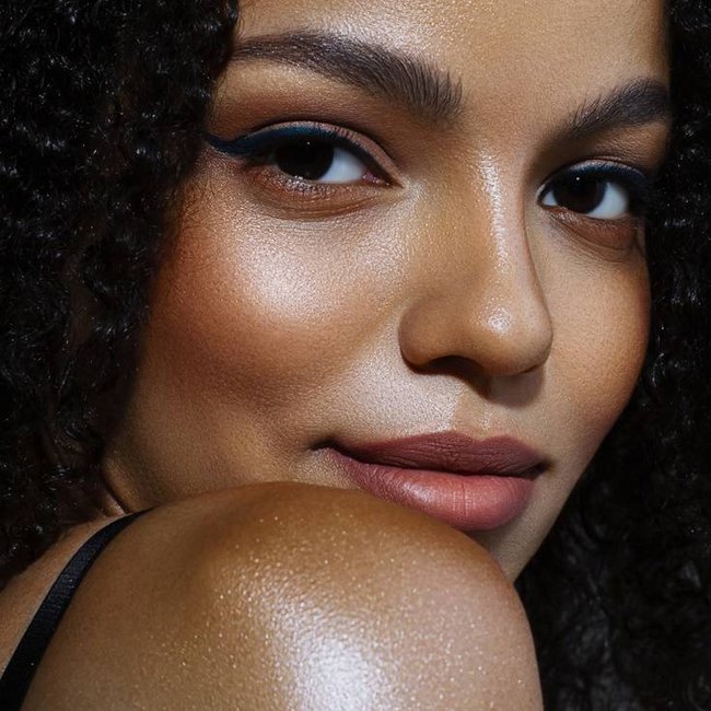 erros comuns ao maquiar pálpebra caída e como evitar