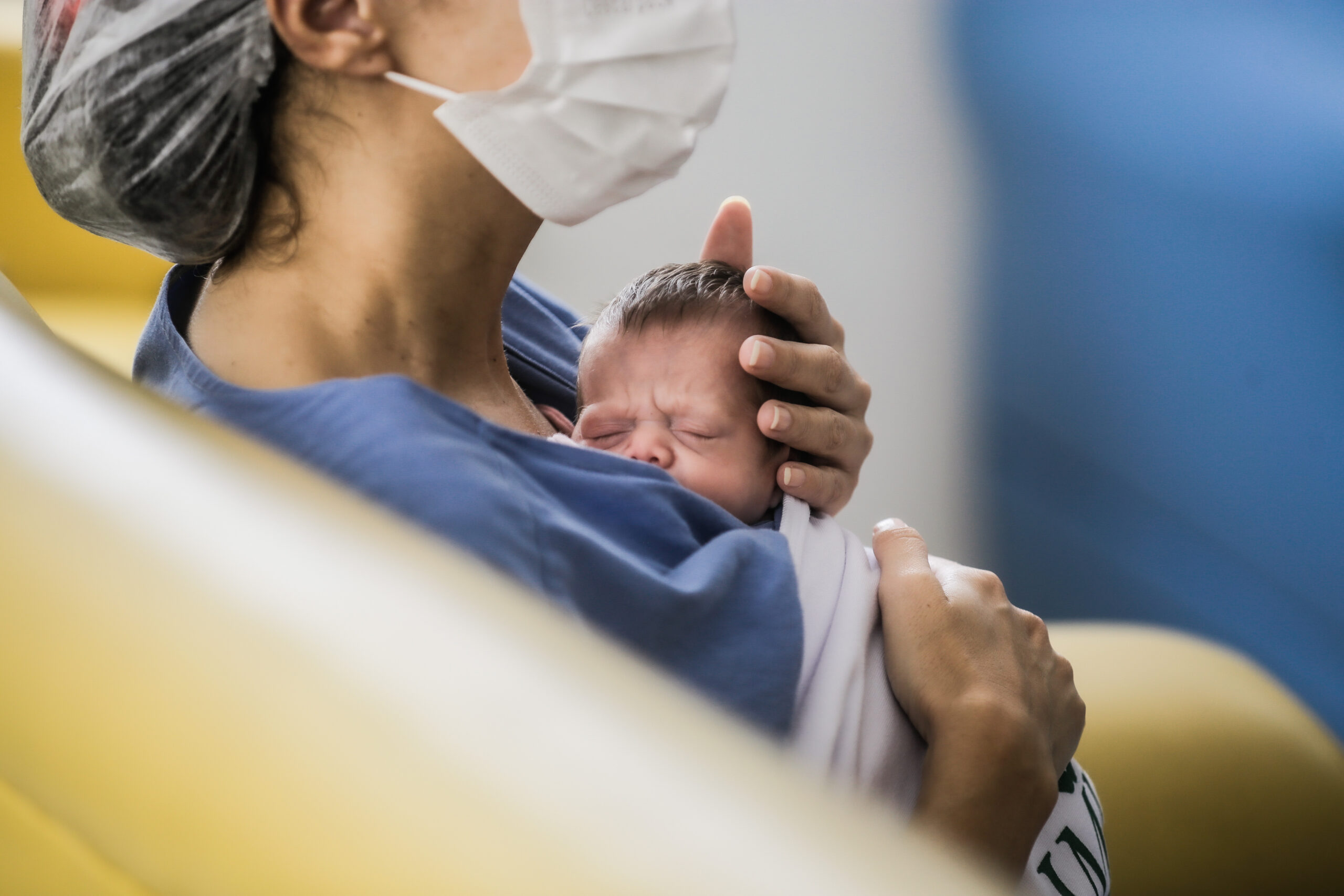 Método Canguru: Como o Contato Pele a Pele Transforma o Cuidado Neonatal