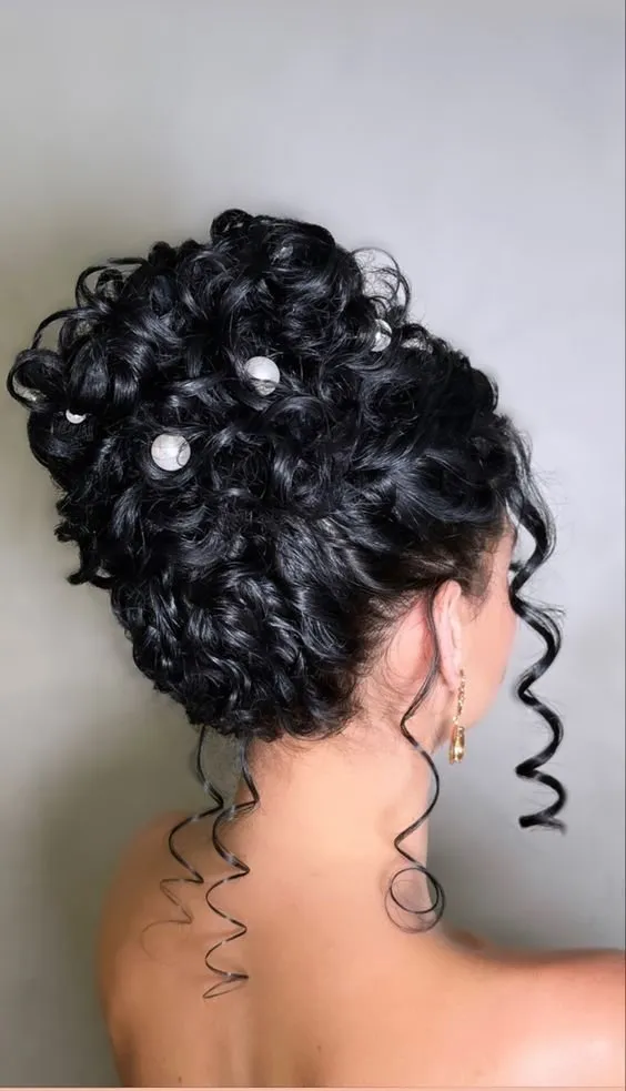 modelo de penteado para casamento civil