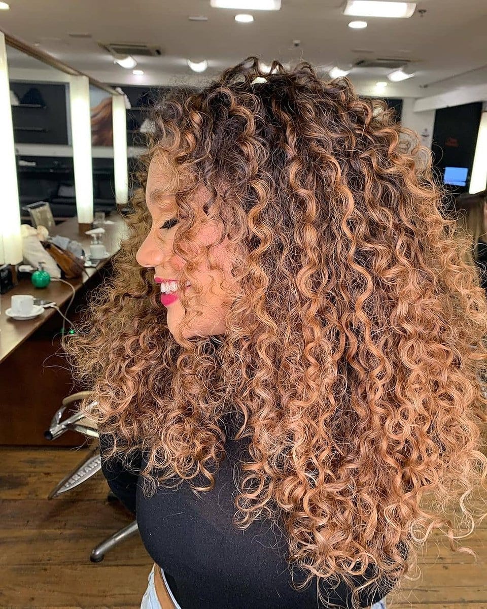 como fazer morena iluminada cabelo cacheado
