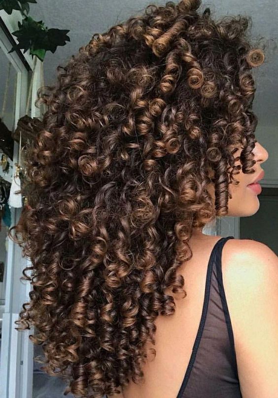 como fazer morena iluminada cabelo cacheado