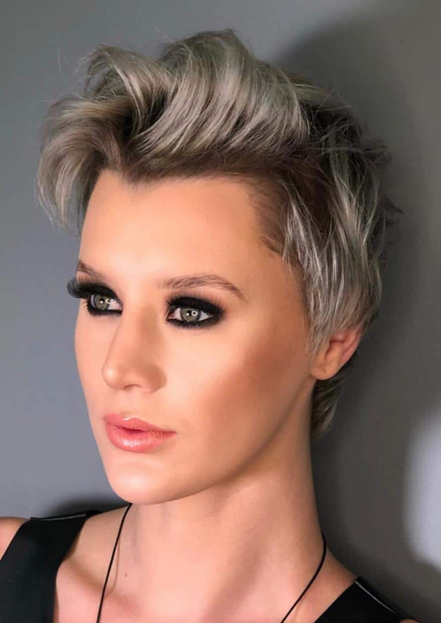 significado cabelo curto feminino