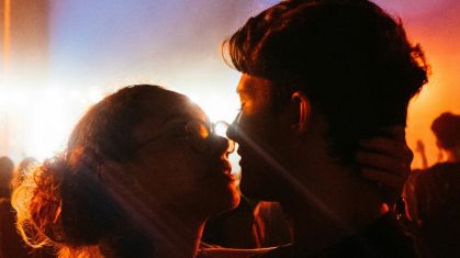 Como Escolher a Música Perfeita para Cada Ocasião Romântica