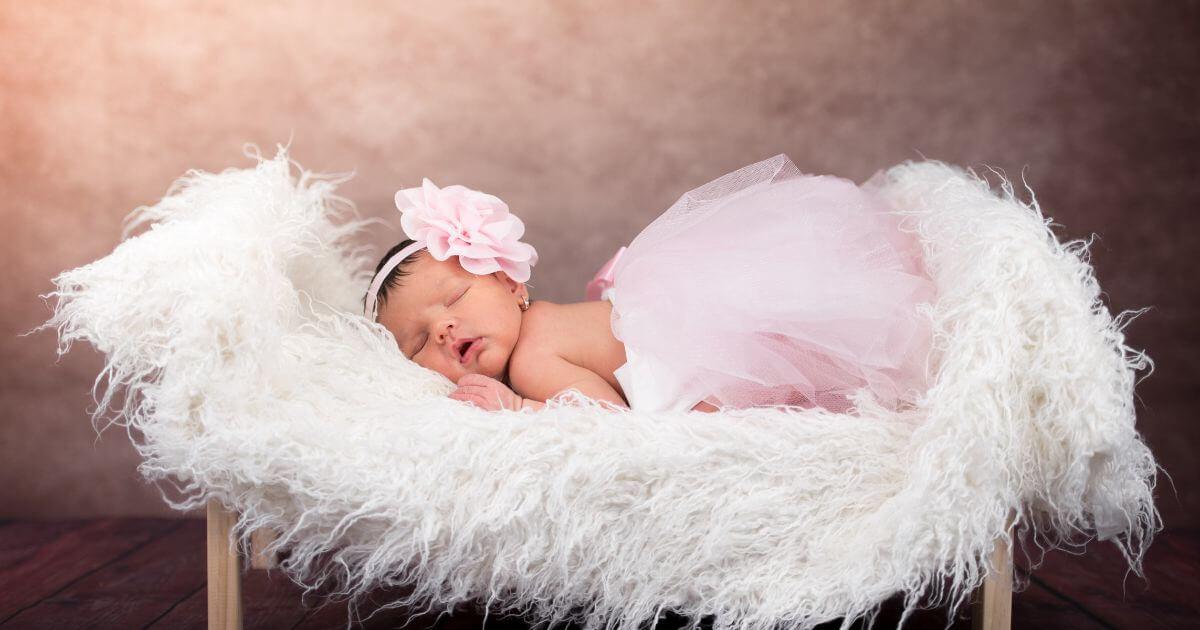 nomes femininos com D de origem grega