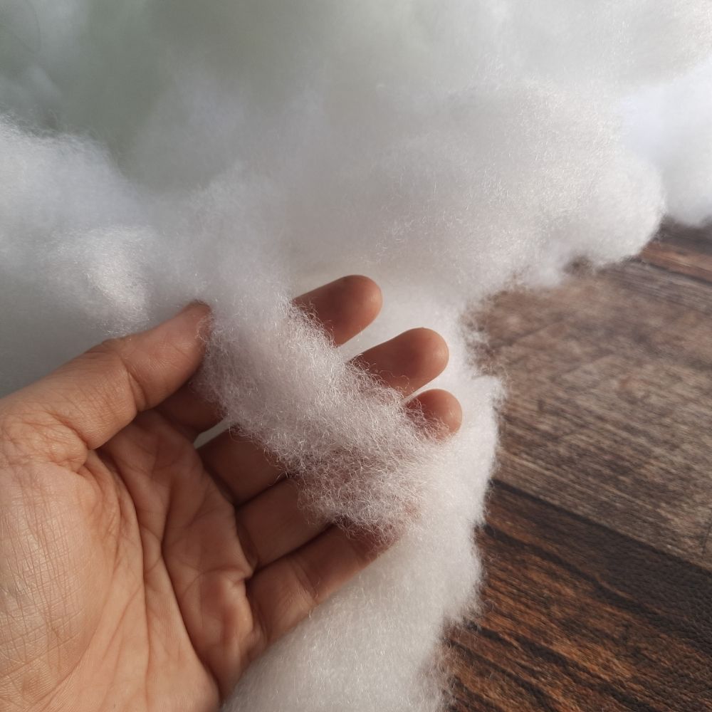 5 ideias de títulos:
1. Fibra Siliconada: O Guia Completo para Entender suas Aplicações
2. Fibra Siliconada vs. Espuma: Qual a Melhor Escolha para seu Sofá?
3. Como Cuidar e Lavar Peças com Enchimento de Fibra Siliconada
4. Usos Criativos da Fibra Siliconada no Artesanato
5. Fibra Siliconada: Benefícios para a Saúde e Conforto