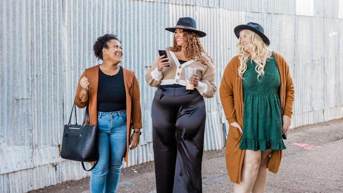 Plus Size vs. Midsize: Entenda as Diferenças e Encontre Seu Tamanho Ideal