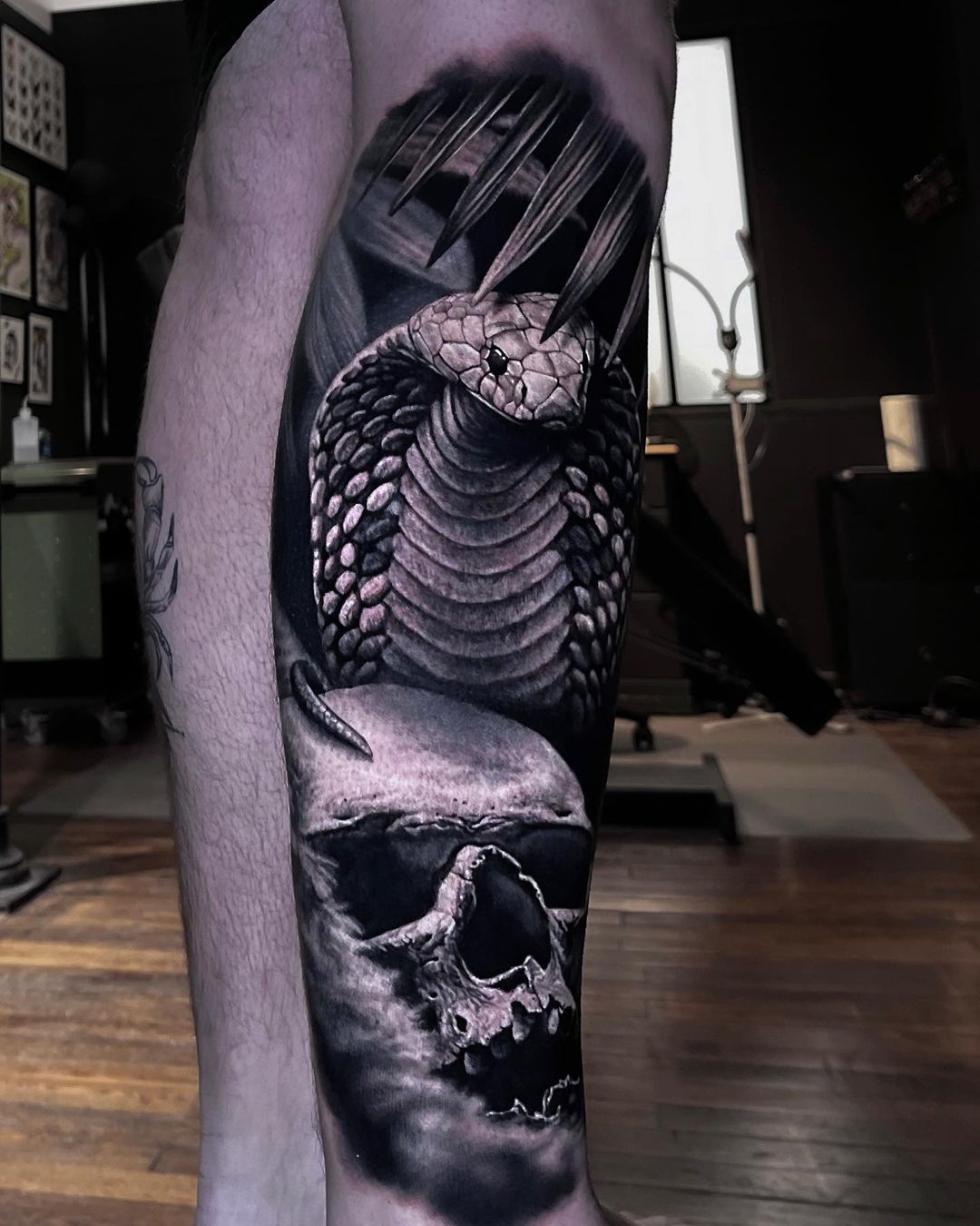 tatuagem de cobra e adaga significado