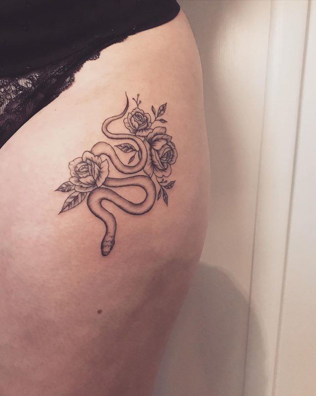 cobra tatuagem cristã