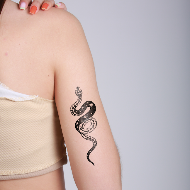 cobra tatuagem cristã