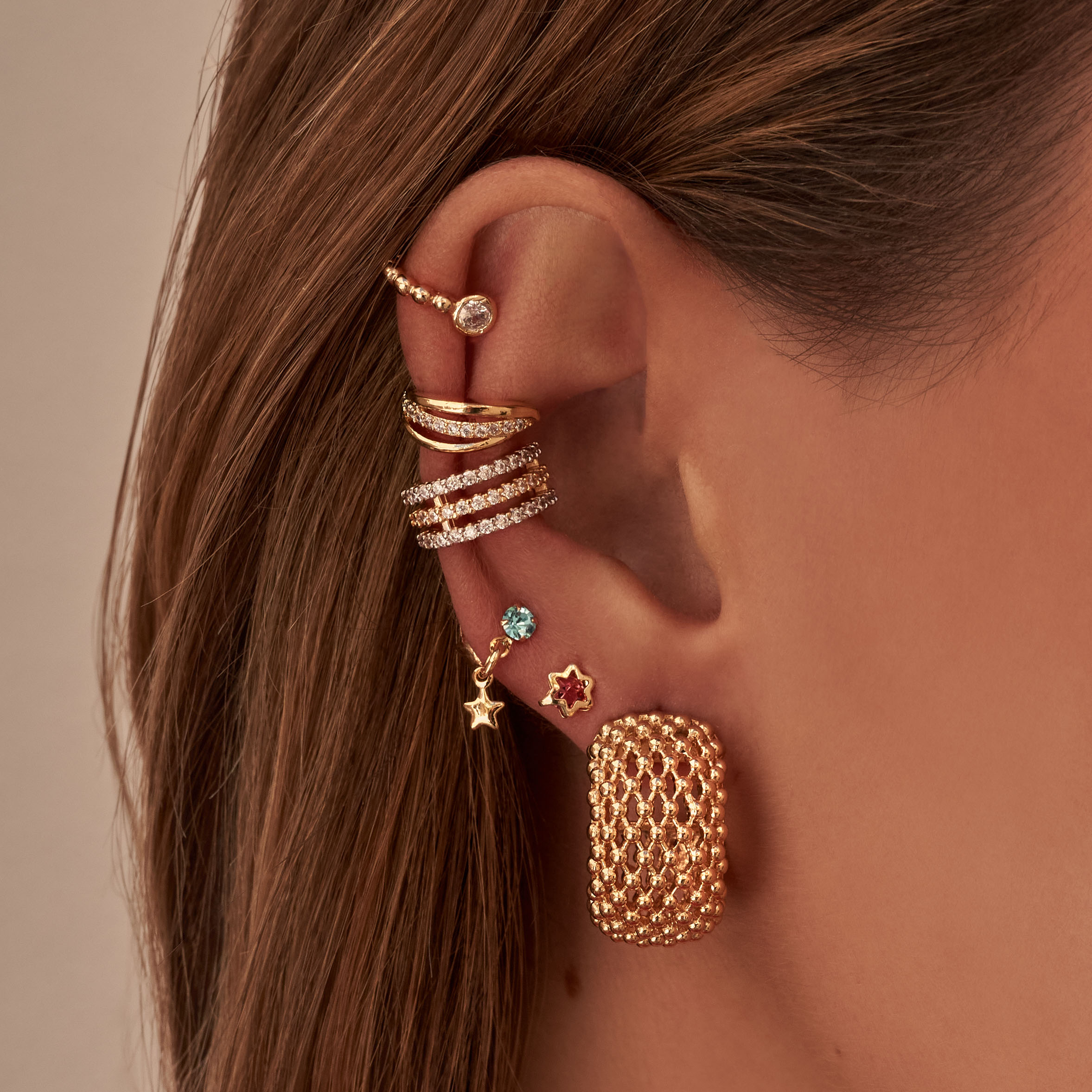 ear cuff vs ear hook