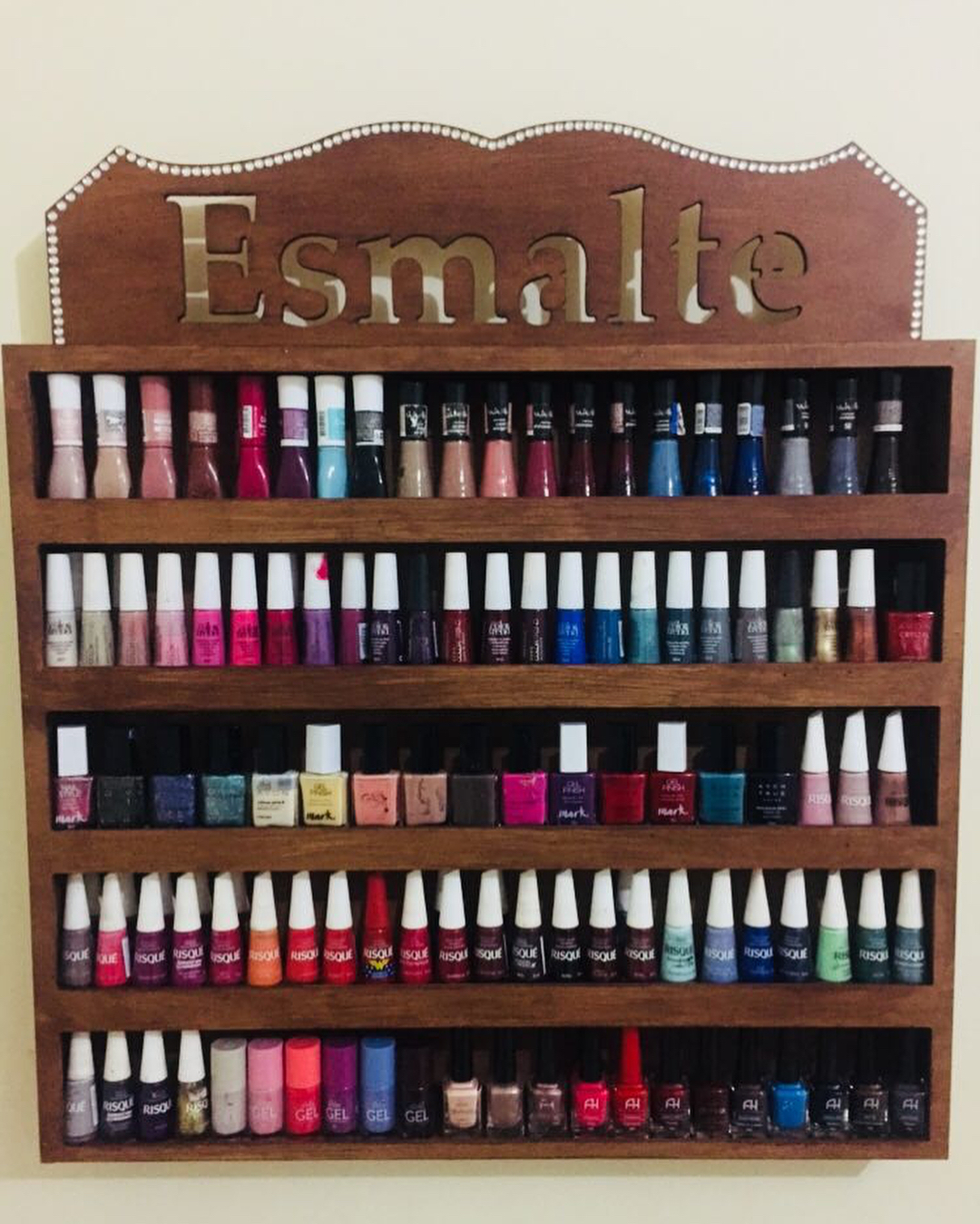 organização de esmaltes em casa