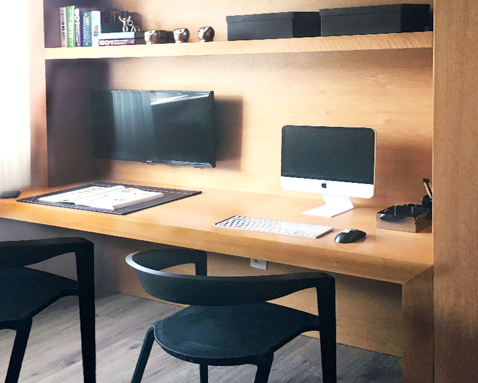 organização de home office para casal