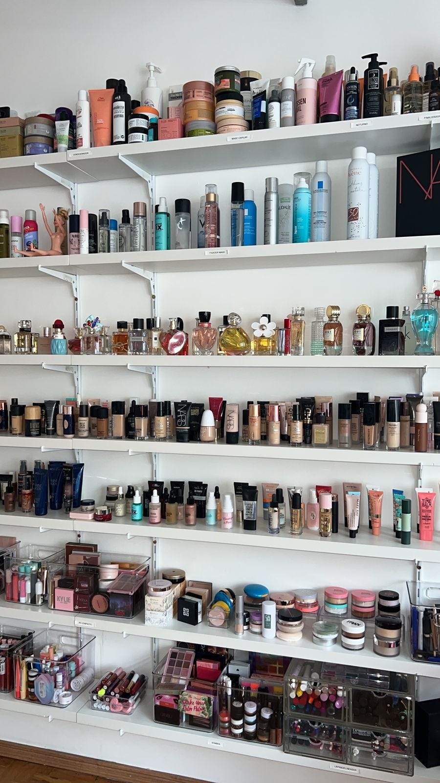 Guia Completo: Como Escolher o Organizador de Acrílico Perfeito para Sua Maquiagem