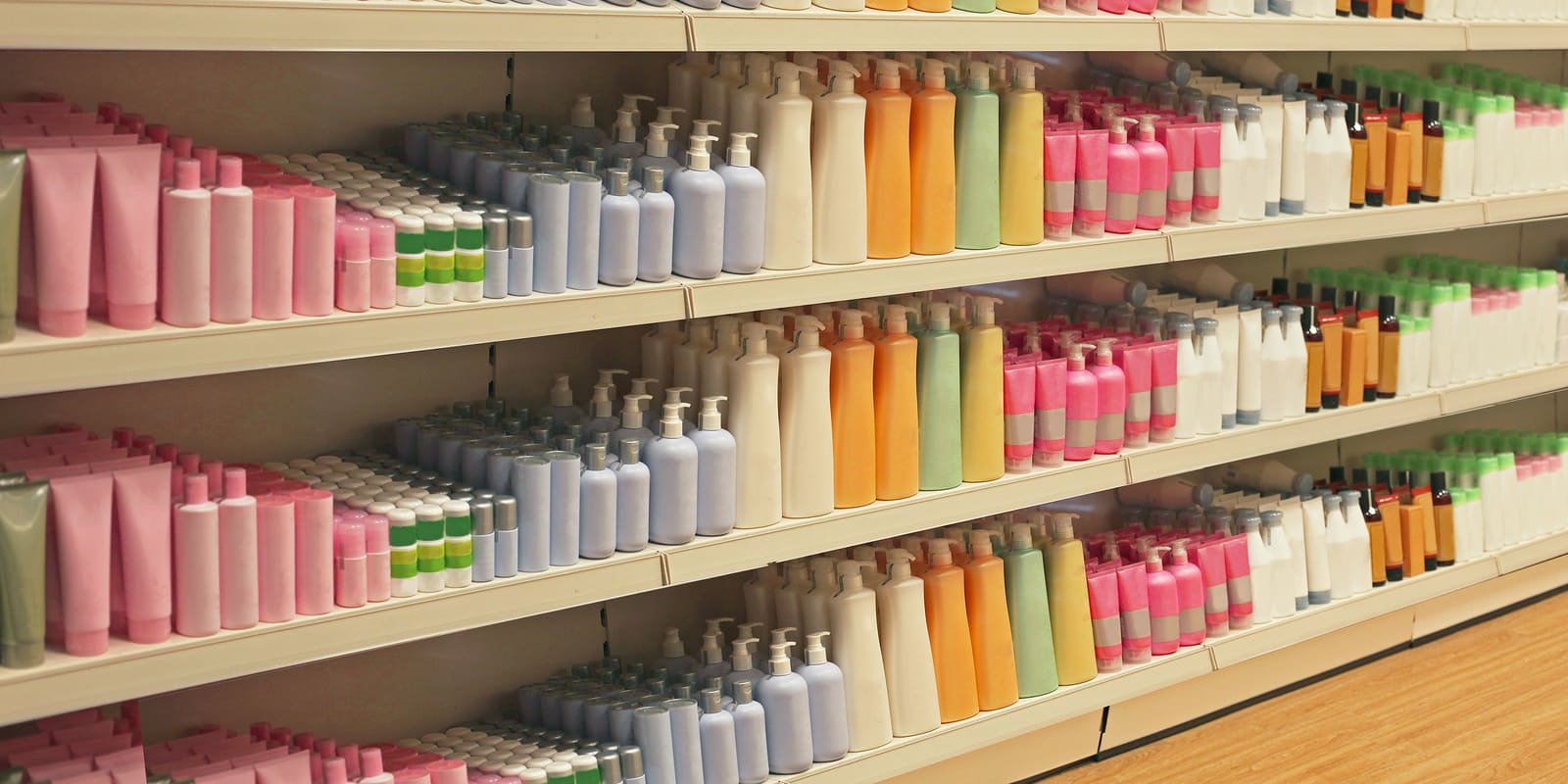 Transforme Sua Penteadeira: Dicas de Decoração e Organização para um Espaço Funcional