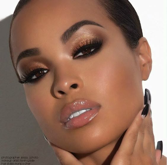 Paletas de sombras baratas e boas: As melhores opções de custo-benefício