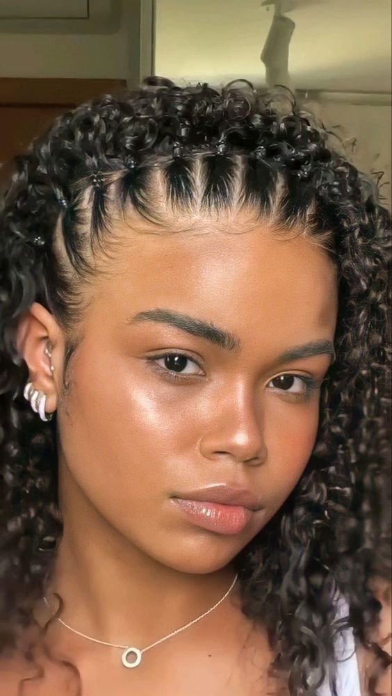 penteado com liguinha e rabo de cavalo